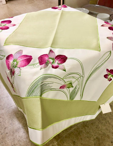 Orchid Table Topper