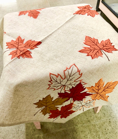 Maple Leaf Autumn Table Topper